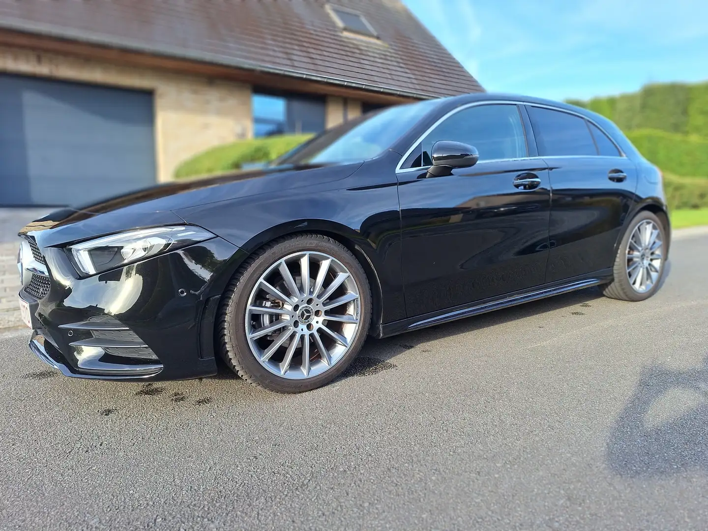 Mercedes-Benz A 180 A 180 AMG Line Zwart - 1