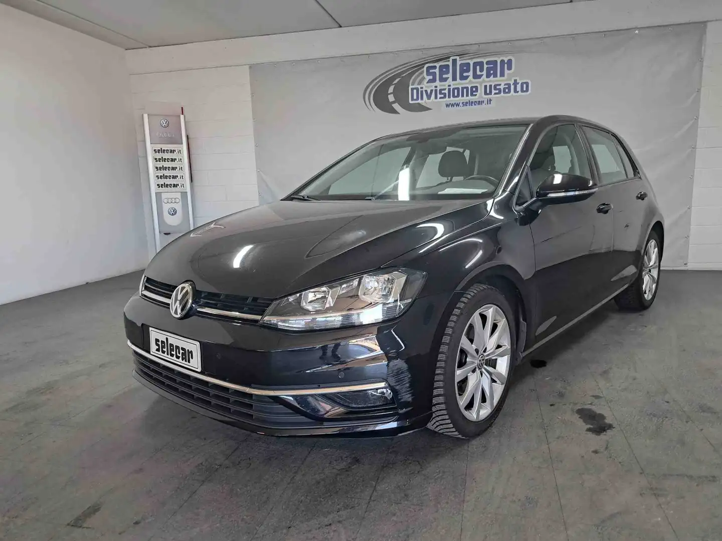 Volkswagen Golf Golf 5p 1.6 tdi Executive 115cv Noir - 1