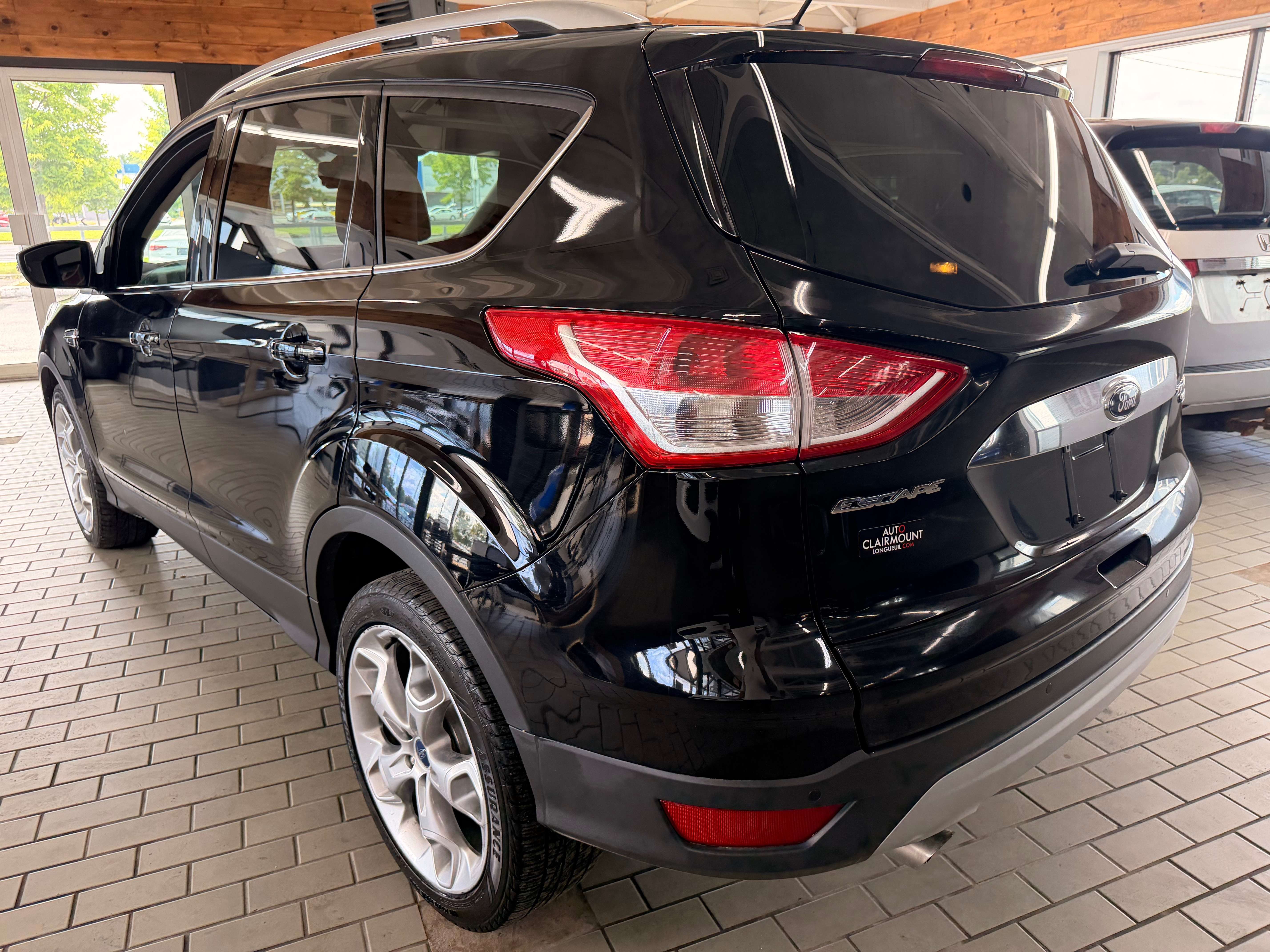 2016 Ford Escape Titanium - Image 3