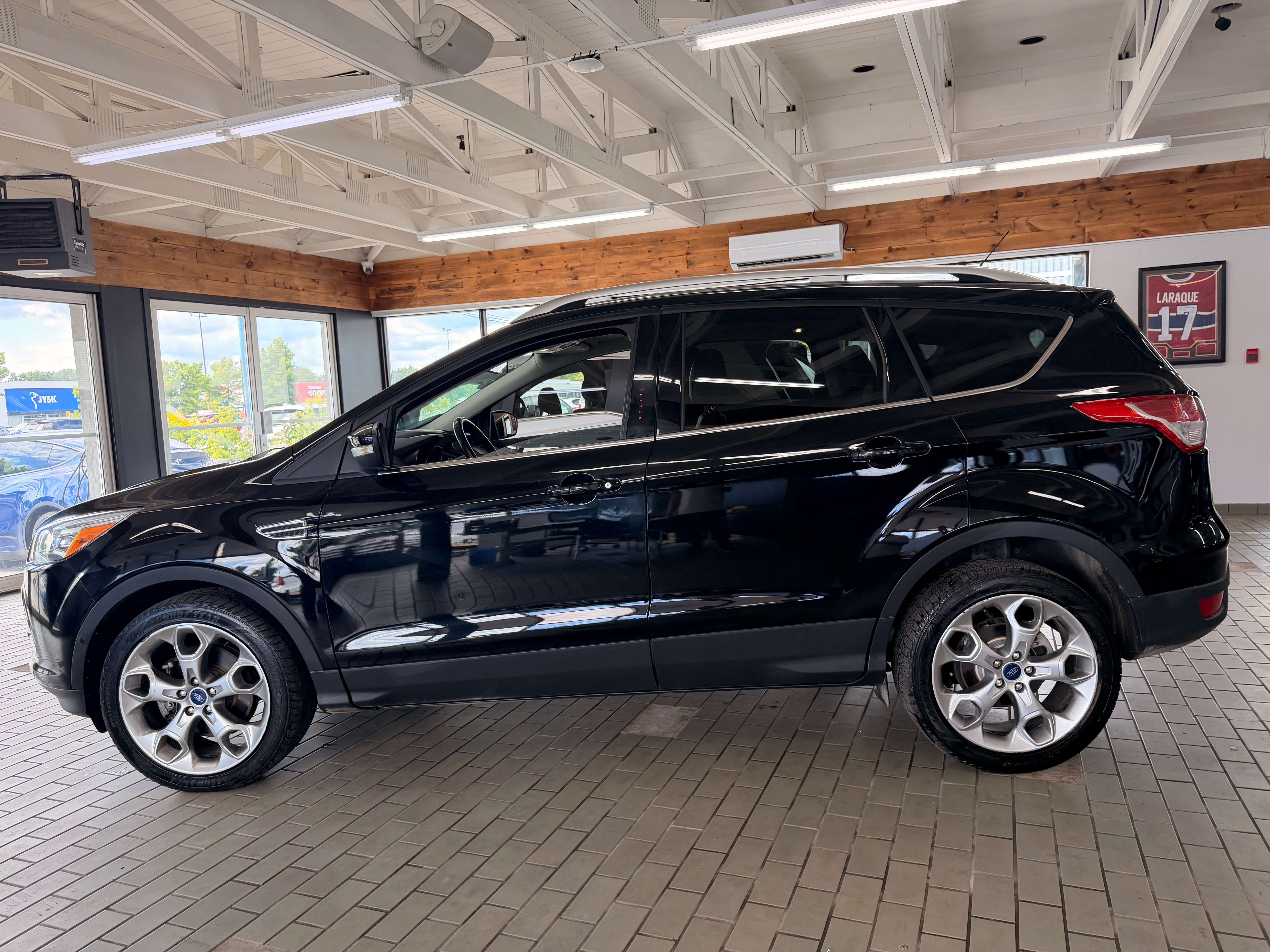 2016 Ford Escape Titanium - Image 2