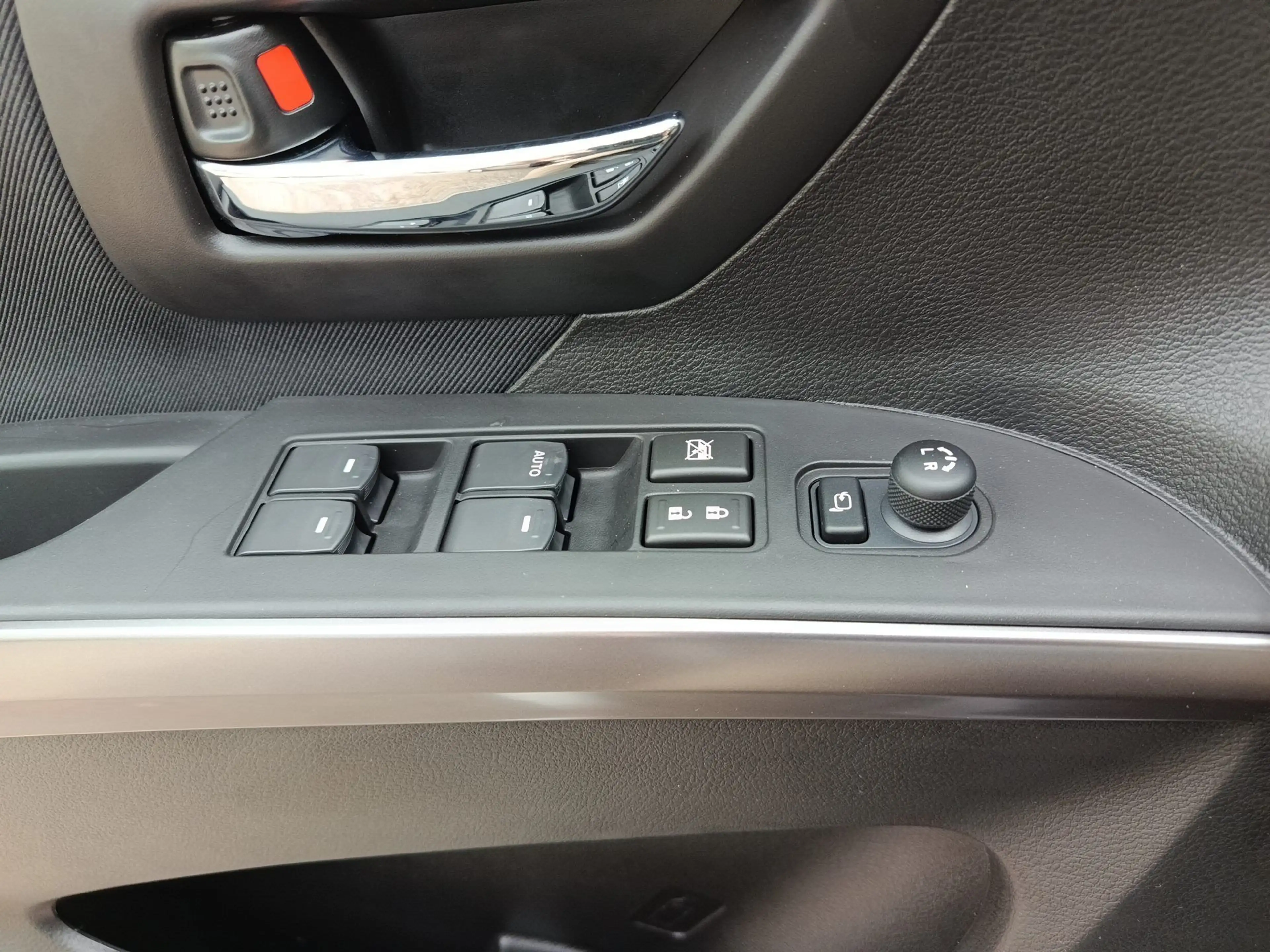 Suzuki S-Cross 1.4 GL+ Hybrid 4WD 6AT Shine 2xKlima ACC — photo 8