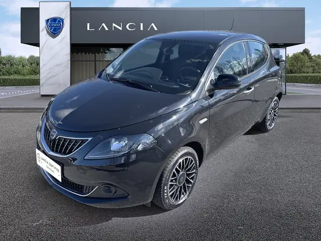 Lancia Ypsilon 1.0 FireFly 70cv Hybrid Platino