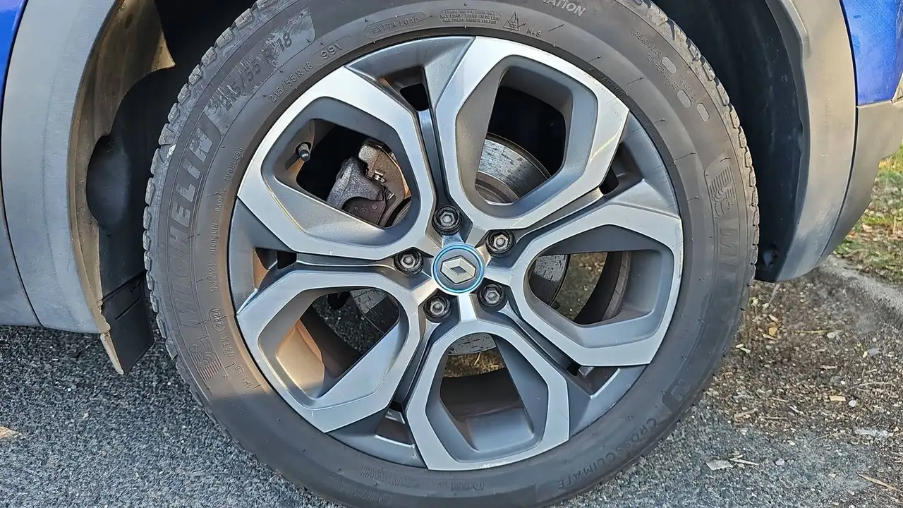 Renault Captur — photo 16