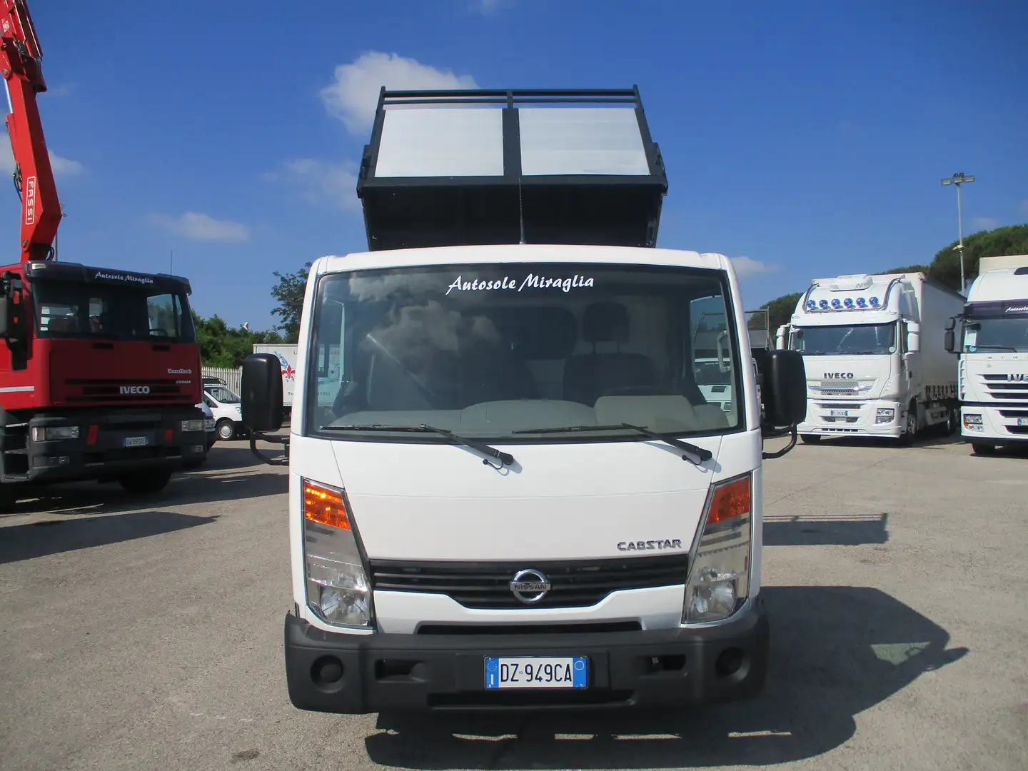 Nissan Cabstar 35-15 ''3000 150 CV'' RIBALTABILE TRILATERALE Weiß - 2