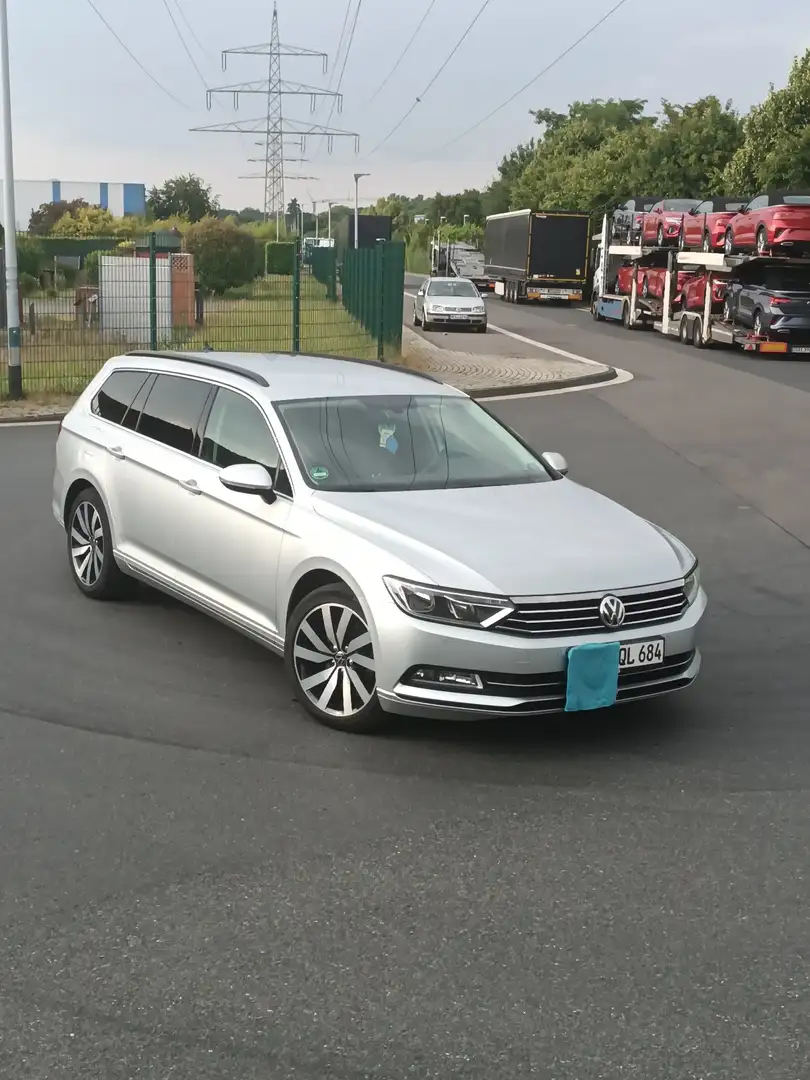 Volkswagen Passat Variant 2.0 TDI DSG (BlueMotion Technology) Comfortline - 1