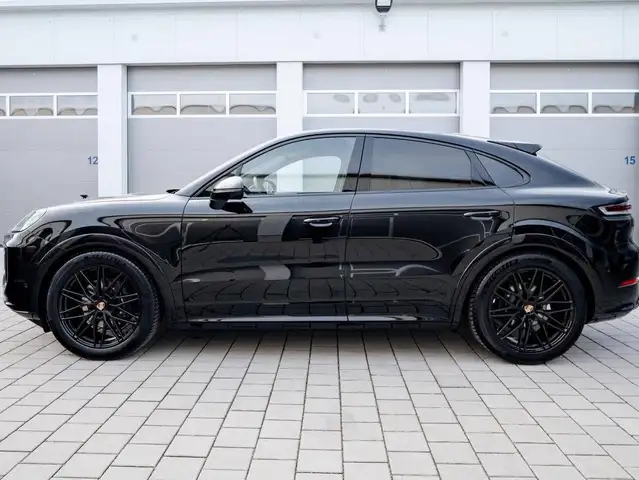 Porsche Cayenne view 7
