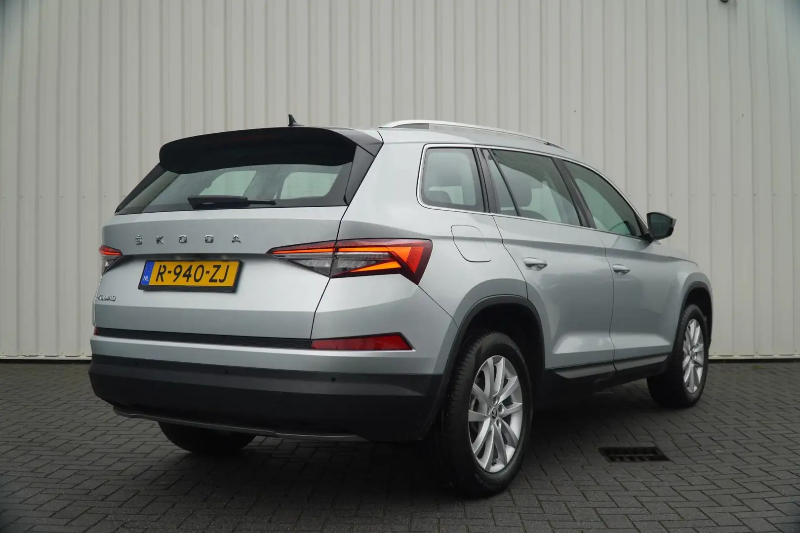 Skoda Kodiaq 1.5 TSI 150pk DSG Business Edition 7p. | Navigatie Gris - 2