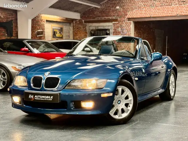 BMW Z3 Roadster 1.9i 118 ch Phase 2 Bleu Topaze Sièges chauffants Carnet et historique Excellent état