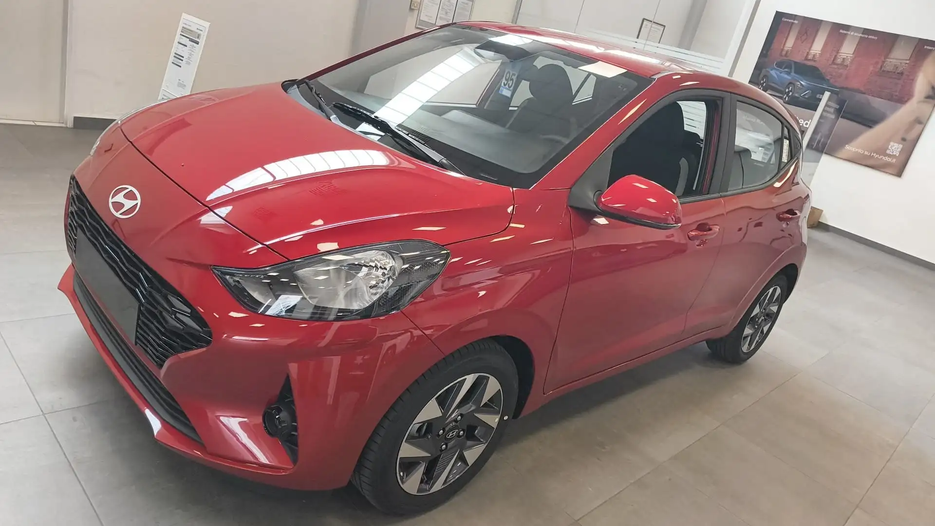 Hyundai i10 1.0 Connectline 63cv PRONTA CONSEGNA Argento - 2