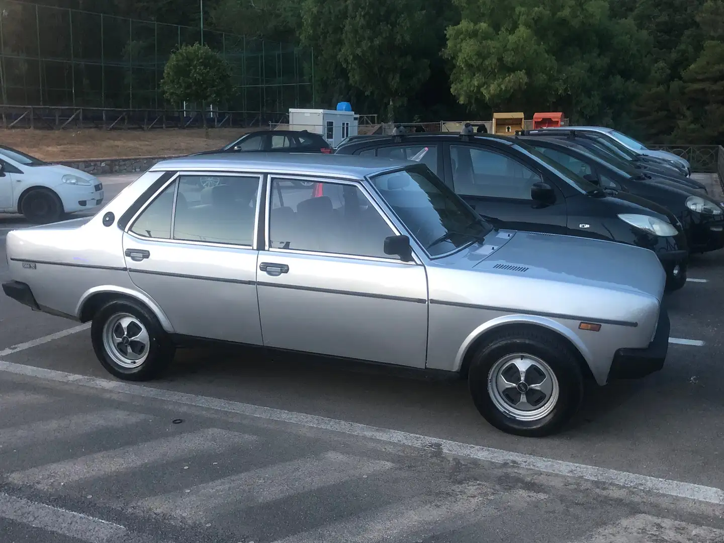 Fiat 131 Supermirafiori TC Silber - 1