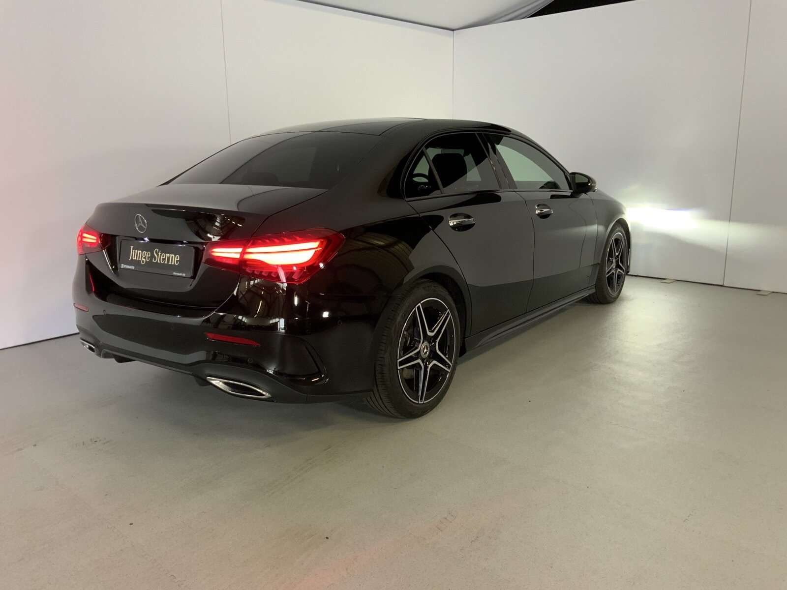 Mercedes-Benz A 220