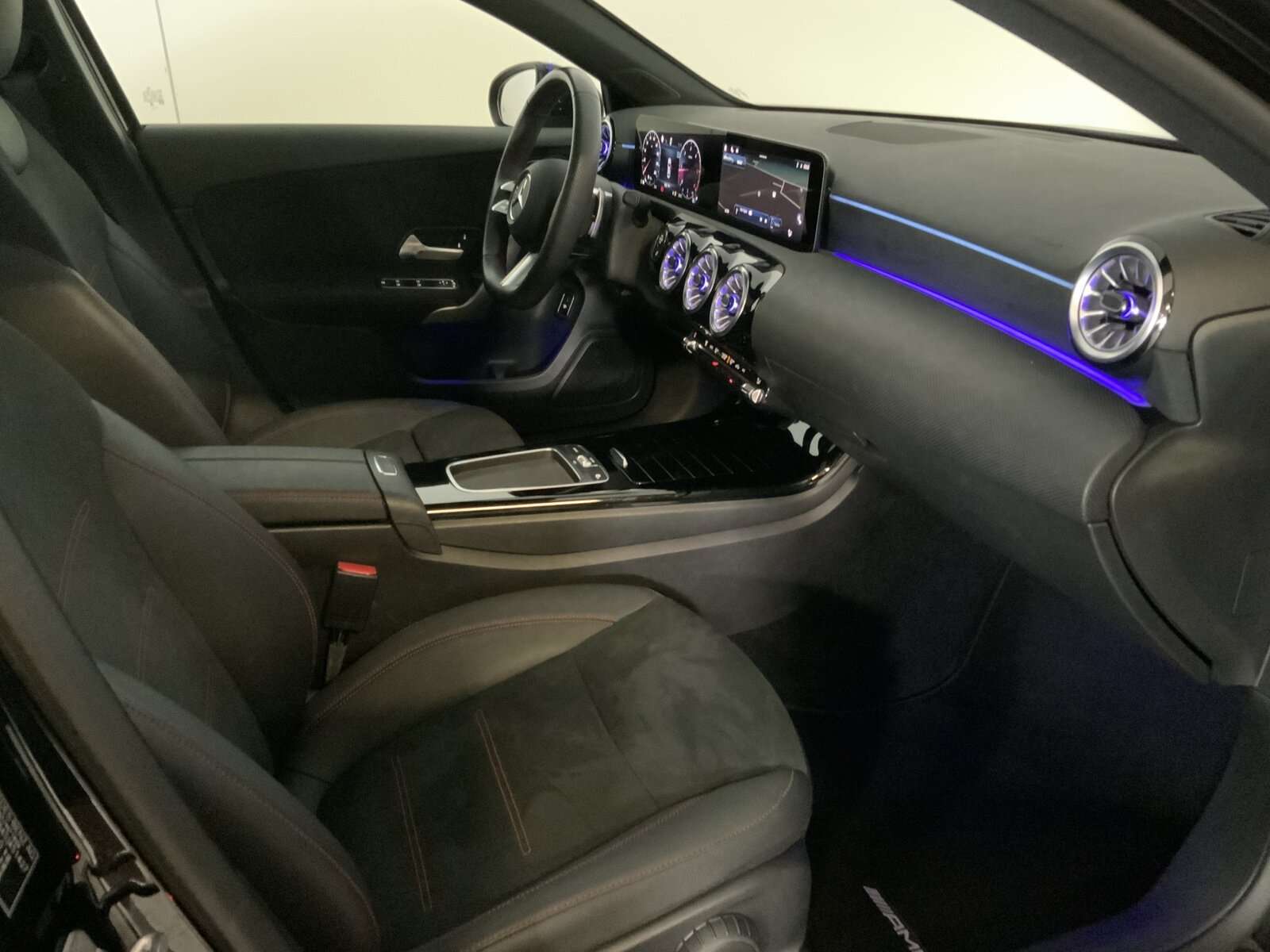 Mercedes-Benz A 220