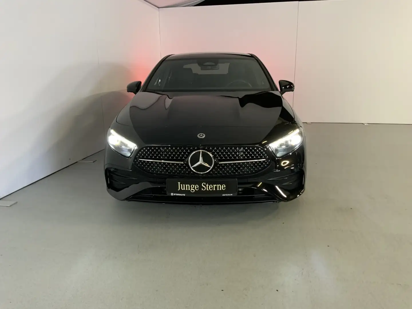 Mercedes-Benz A 220 A 220 d Limo AMG Pano AHK Night 360° MULTIBEAM Schwarz - 2