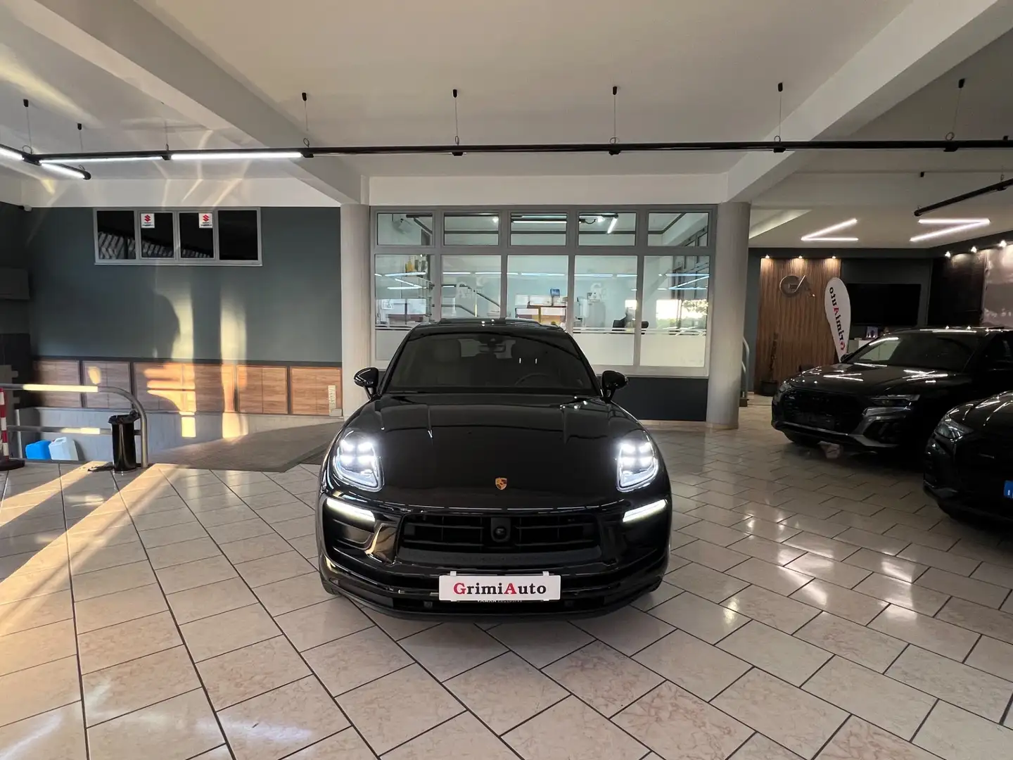 Porsche Macan 2.0 T Negro - 2