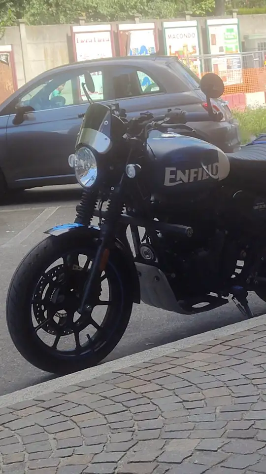 Royal Enfield HNTR350