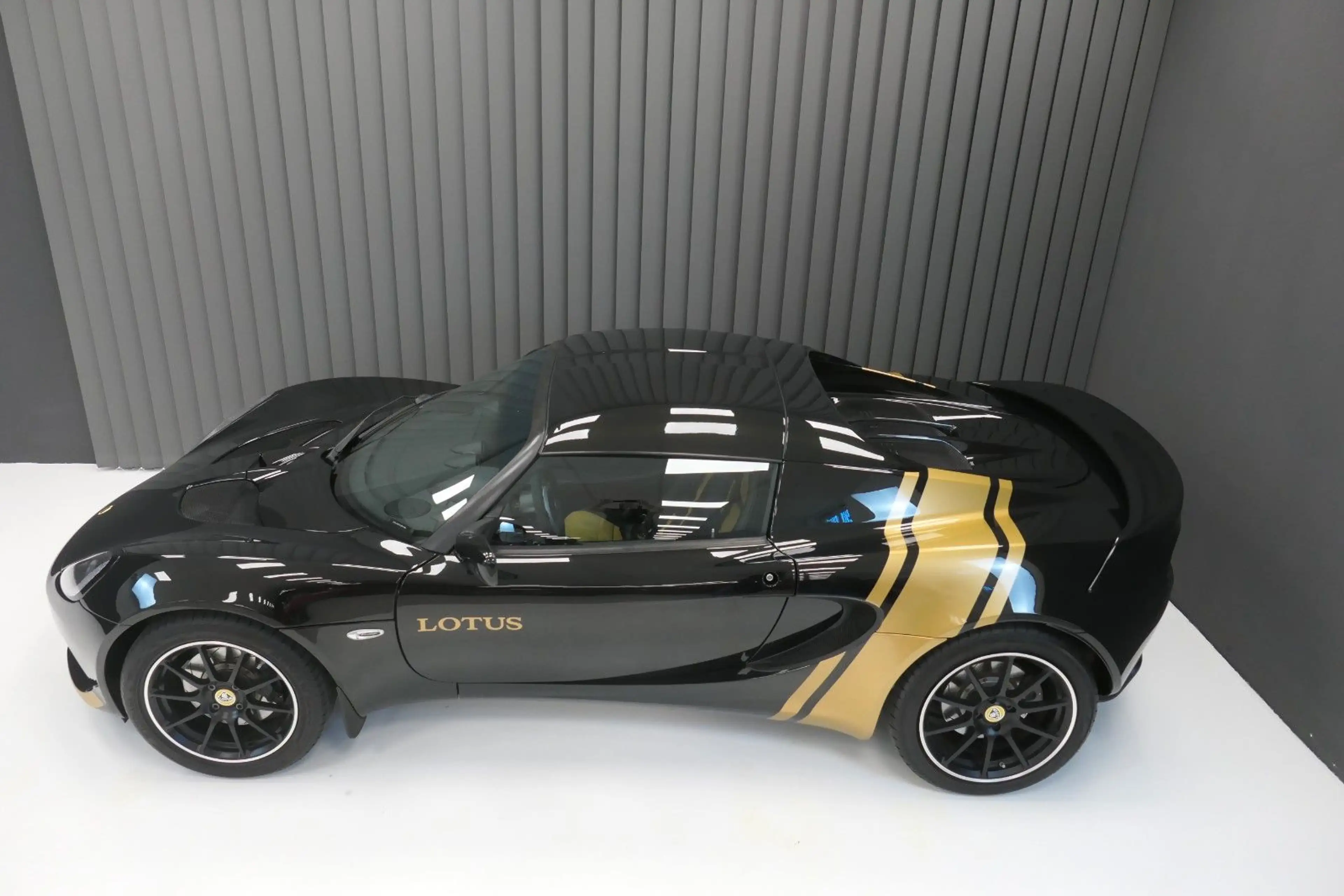 Lotus Elise Sport 220 - Heritage Sondermodell 1/100 — photo 3
