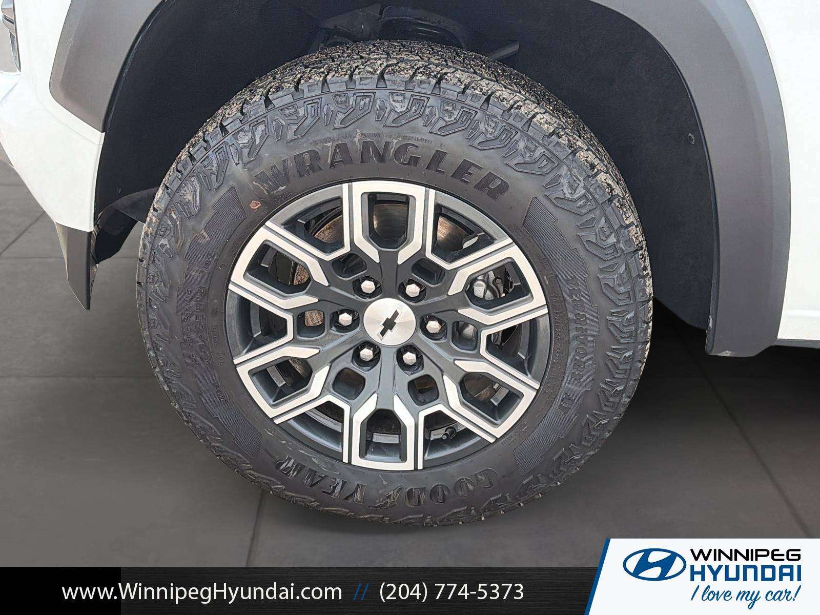 used 2023 Chevrolet Colorado car