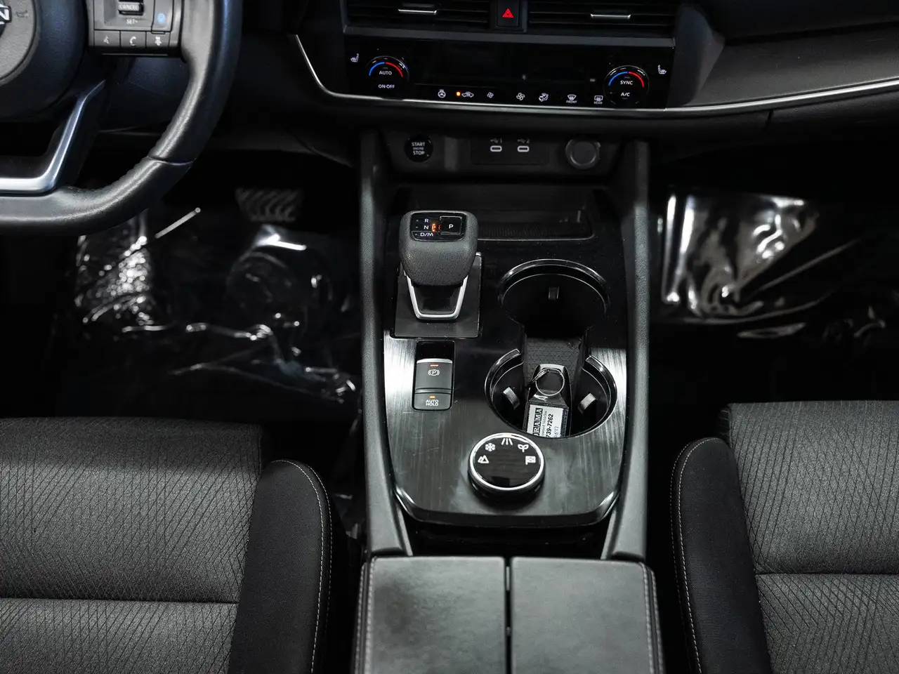 Nissan Rogue photo Nissan Rogue