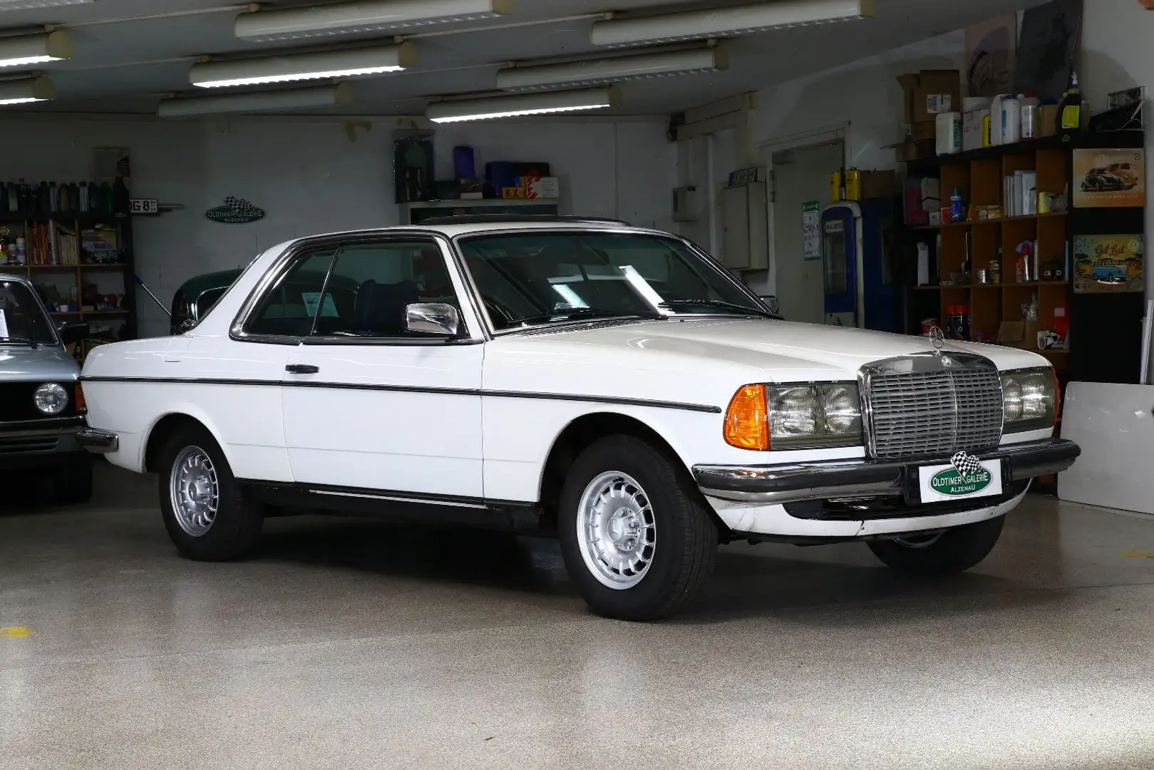 Mercedes-Benz CE 280 280 CE W123 Weiß - 2