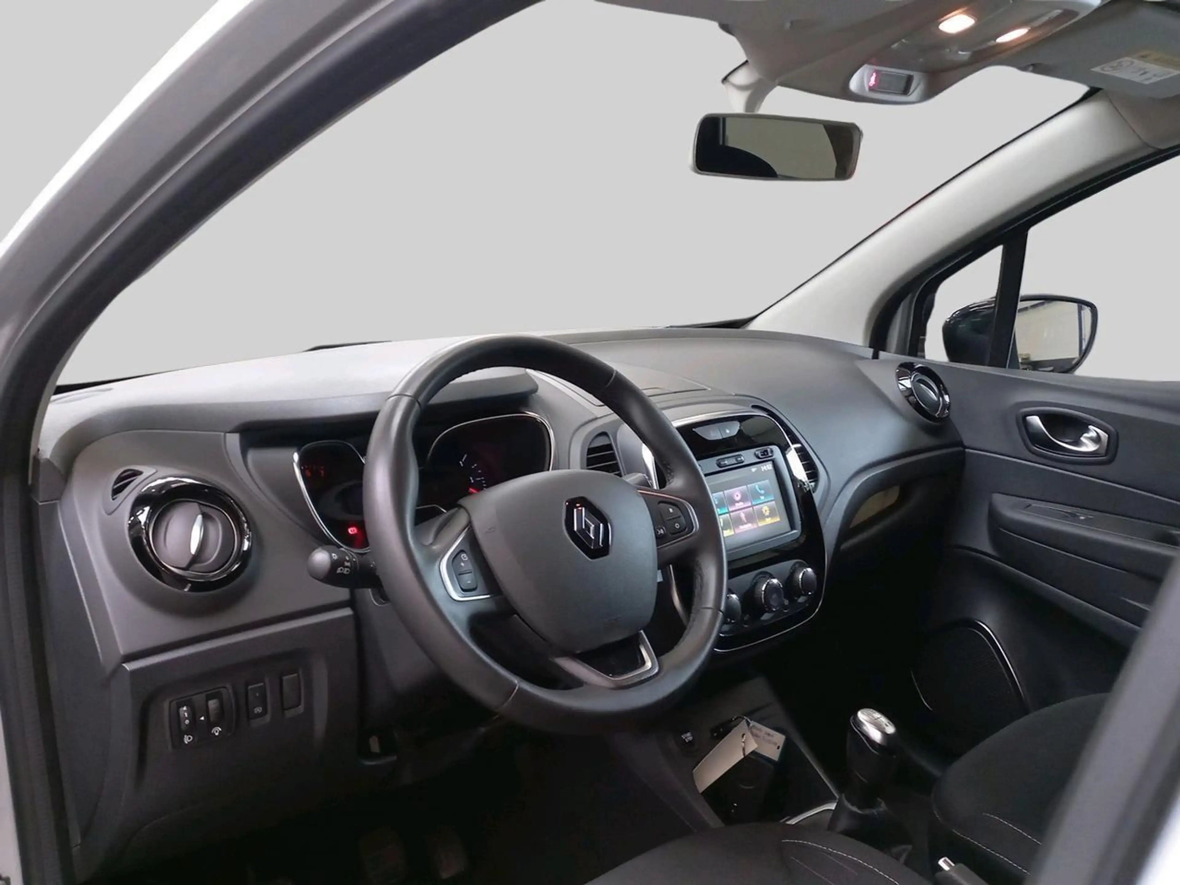 Renault Captur TCe 90 Limited#2 — photo 8