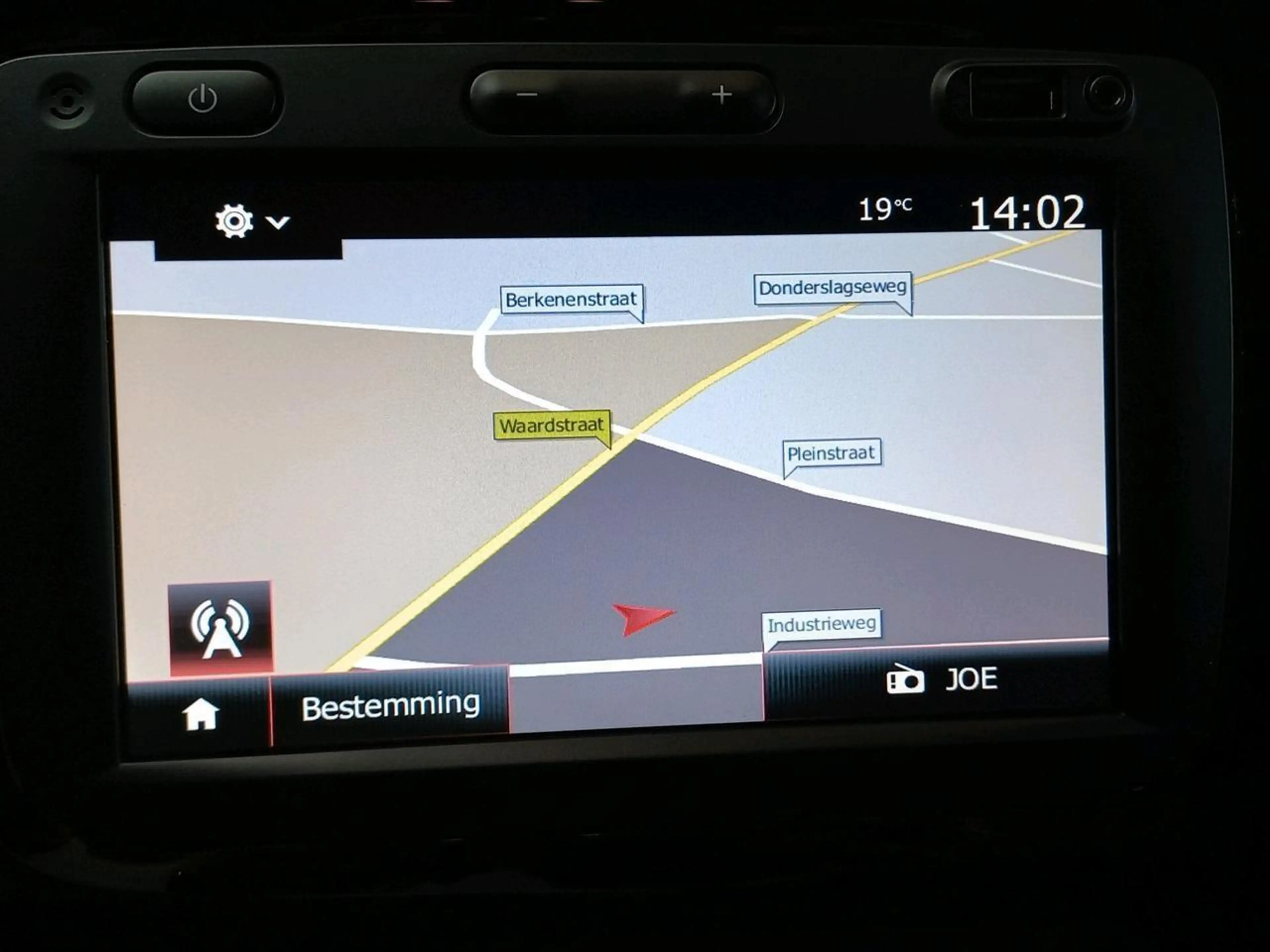 Renault Captur TCe 90 Limited#2 — photo 12