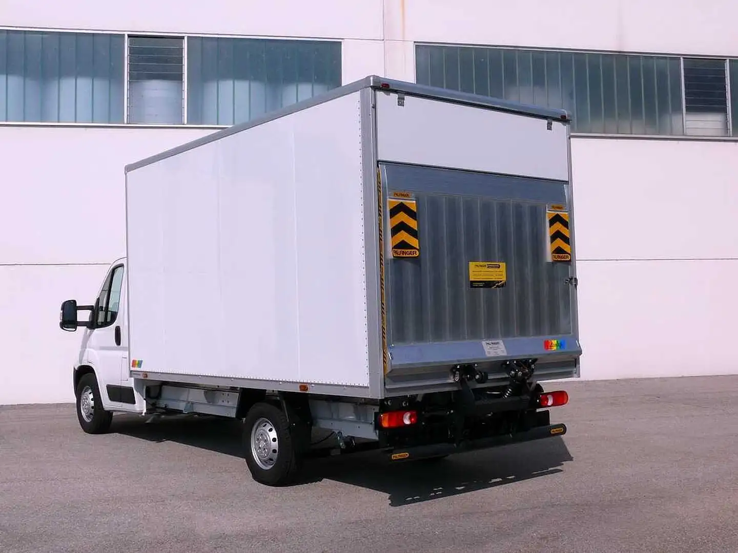 Peugeot Boxer 435 2.2 BlueHDi 165 PLM-SL-TA Bianco - 1