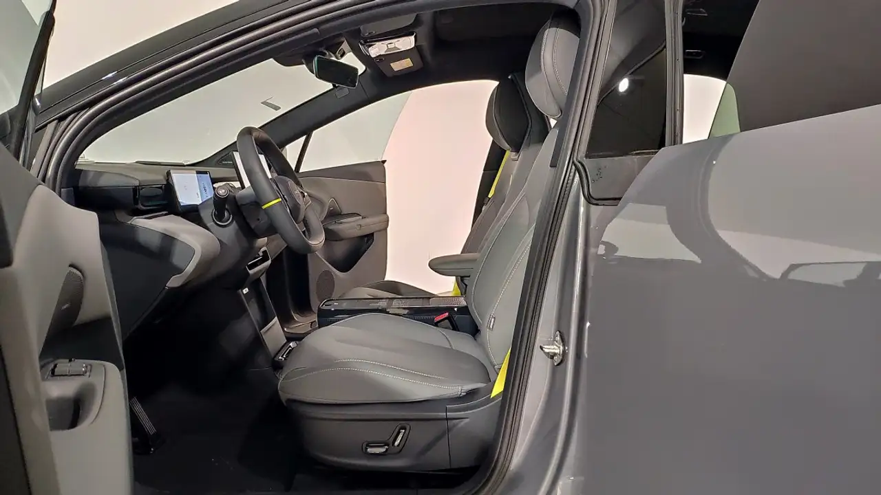 Lynk & Co 02