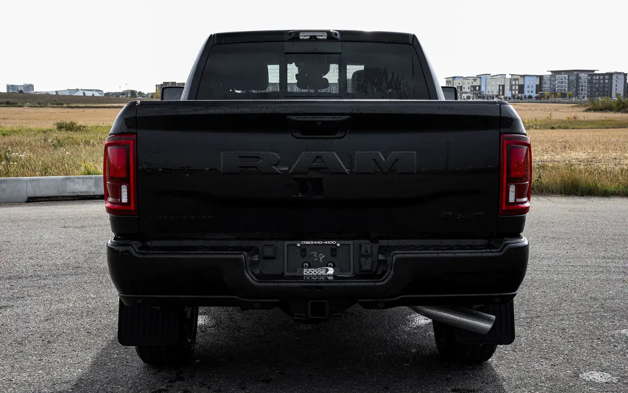 RAM 3500 снимка RAM 3500