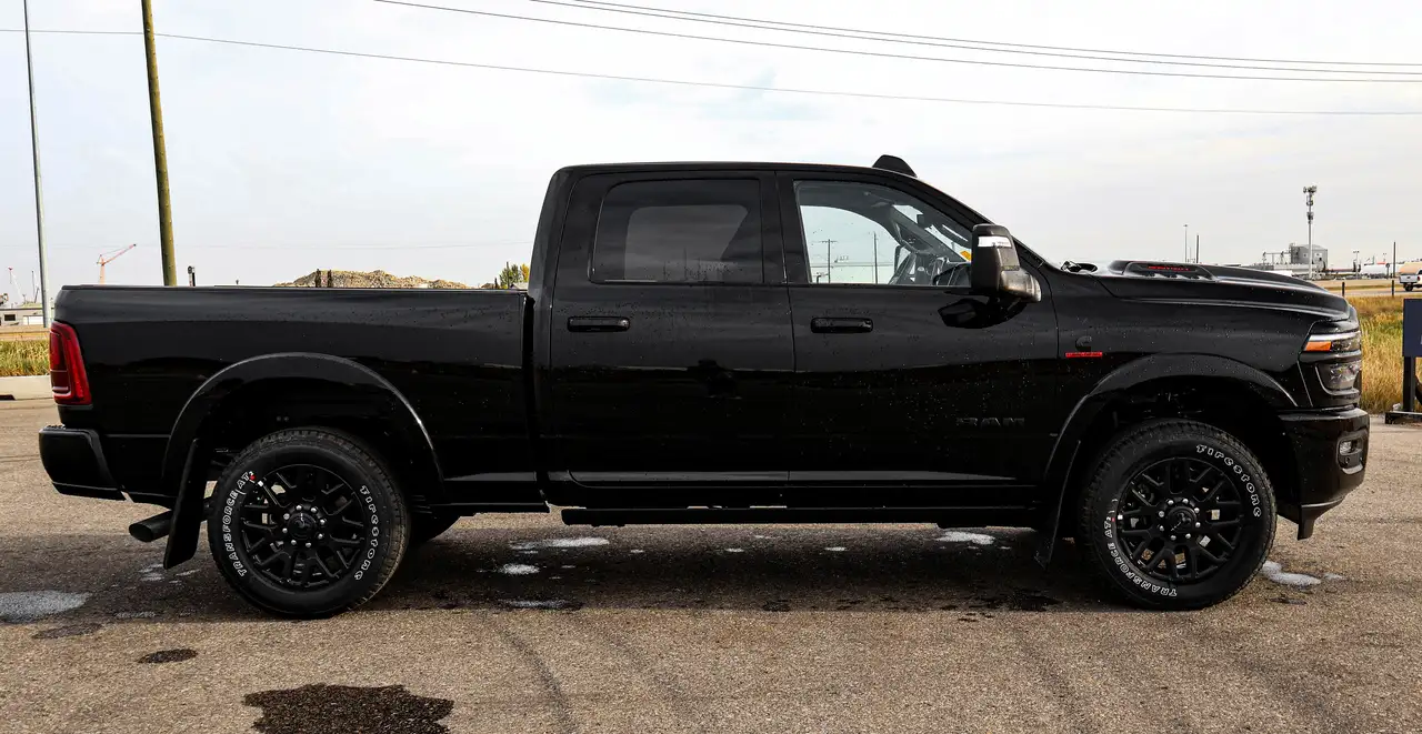 RAM 3500 снимка RAM 3500