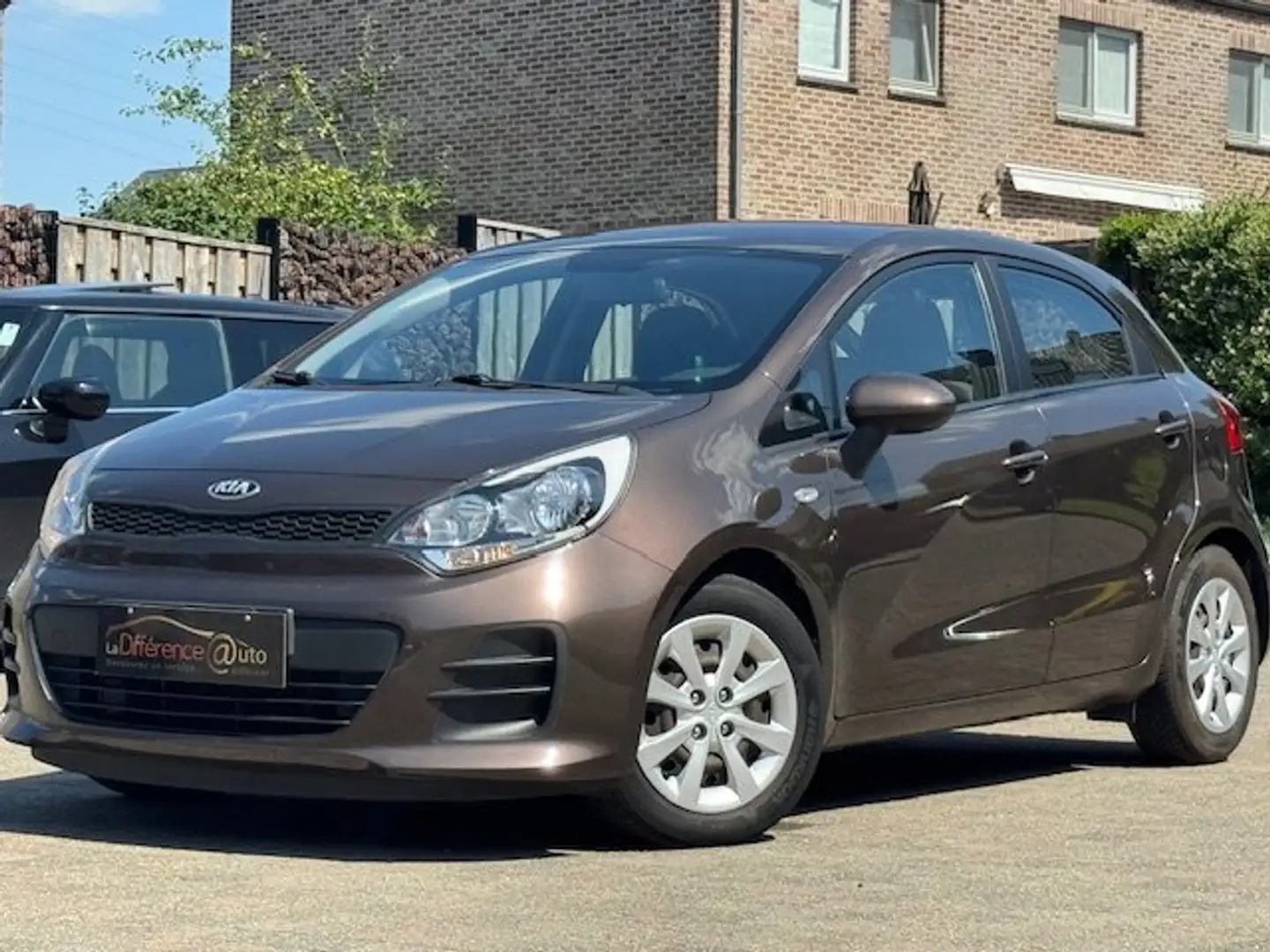 Kia Rio Rio 1.2i Fusion - Air co - JA - VE - VC - RE - Brun - 1
