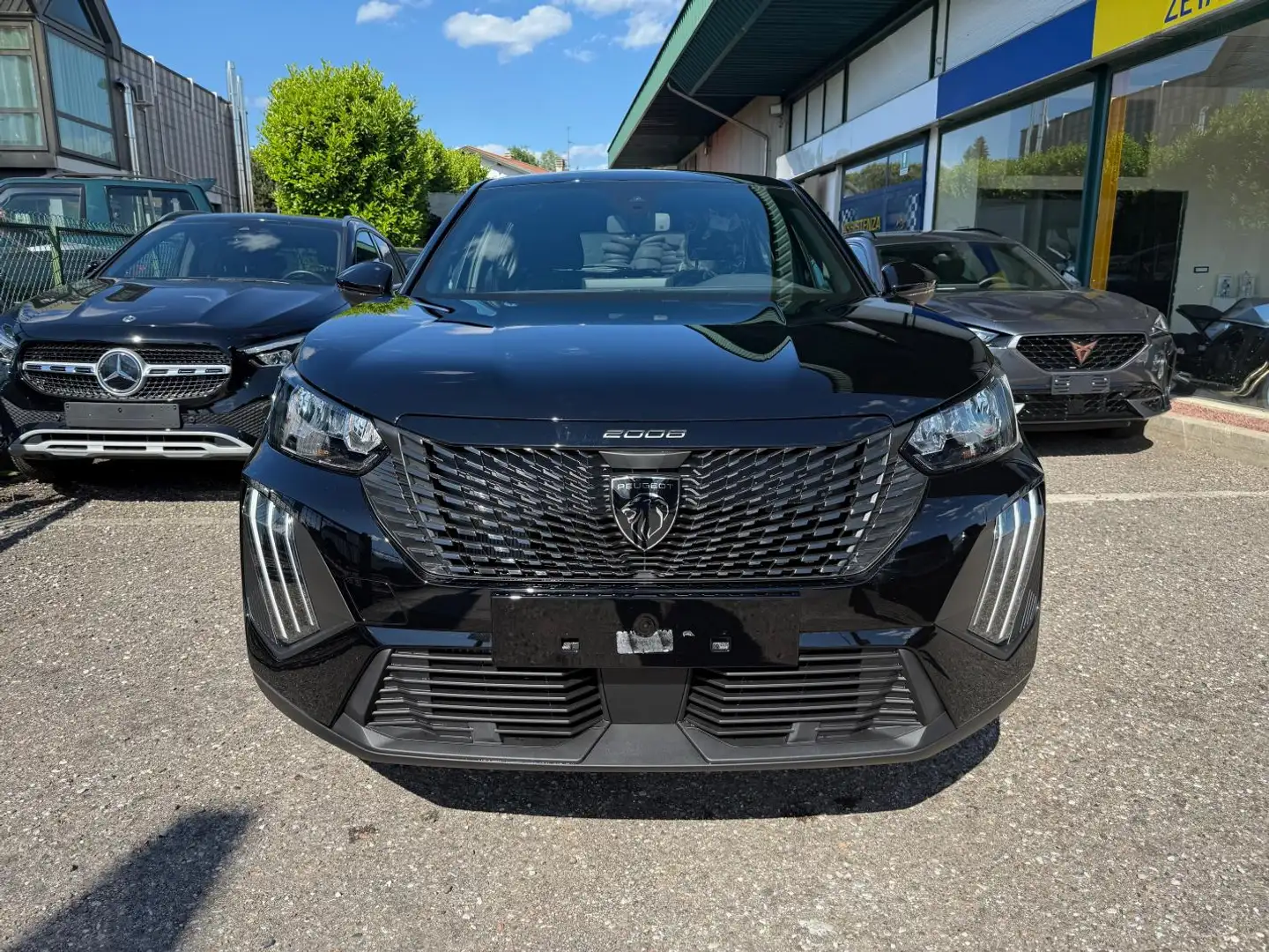 Peugeot 2008 1.2 puretech Style s&s 100cv Zwart - 2