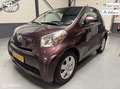 Toyota iQ 1.4 D-4D 90PK Leer|Airco|Uniek|Dealer-Auto! Violet - thumbnail 1