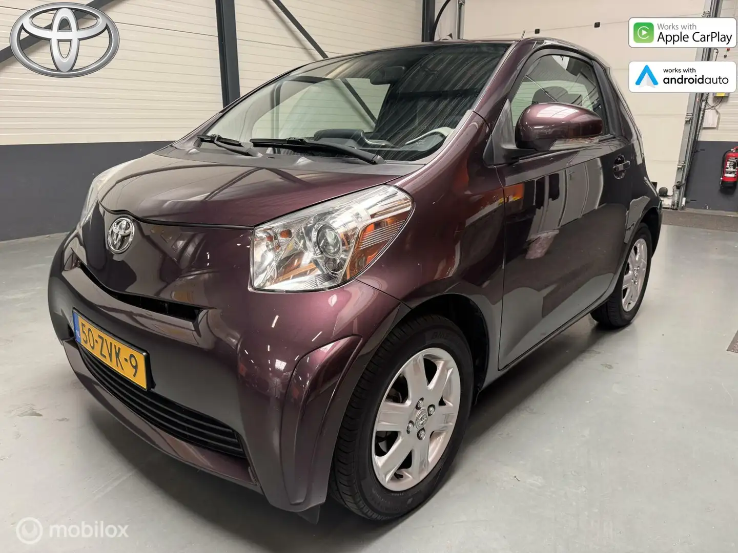 Toyota iQ 1.4 D-4D 90PK Leer|Airco|Uniek|Dealer-Auto! Violet - 1