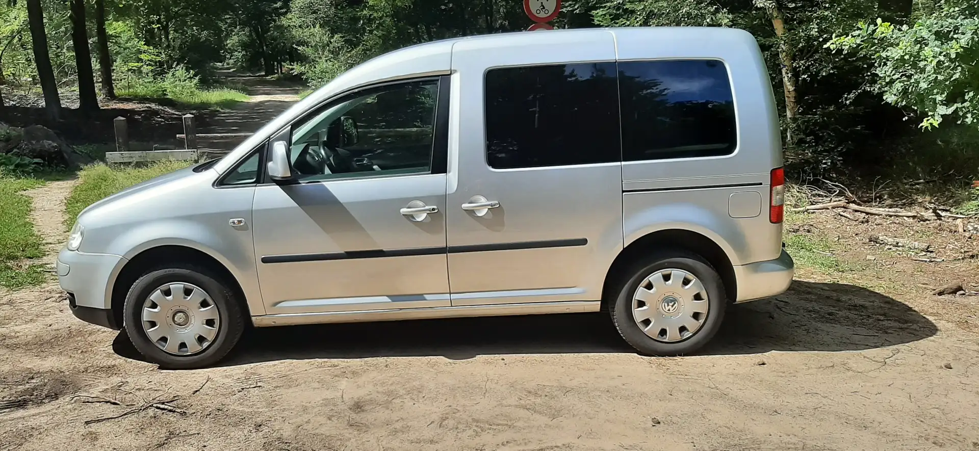 Volkswagen Caddy Caddy 1.6 Comfortline 5p. Zilver - 2