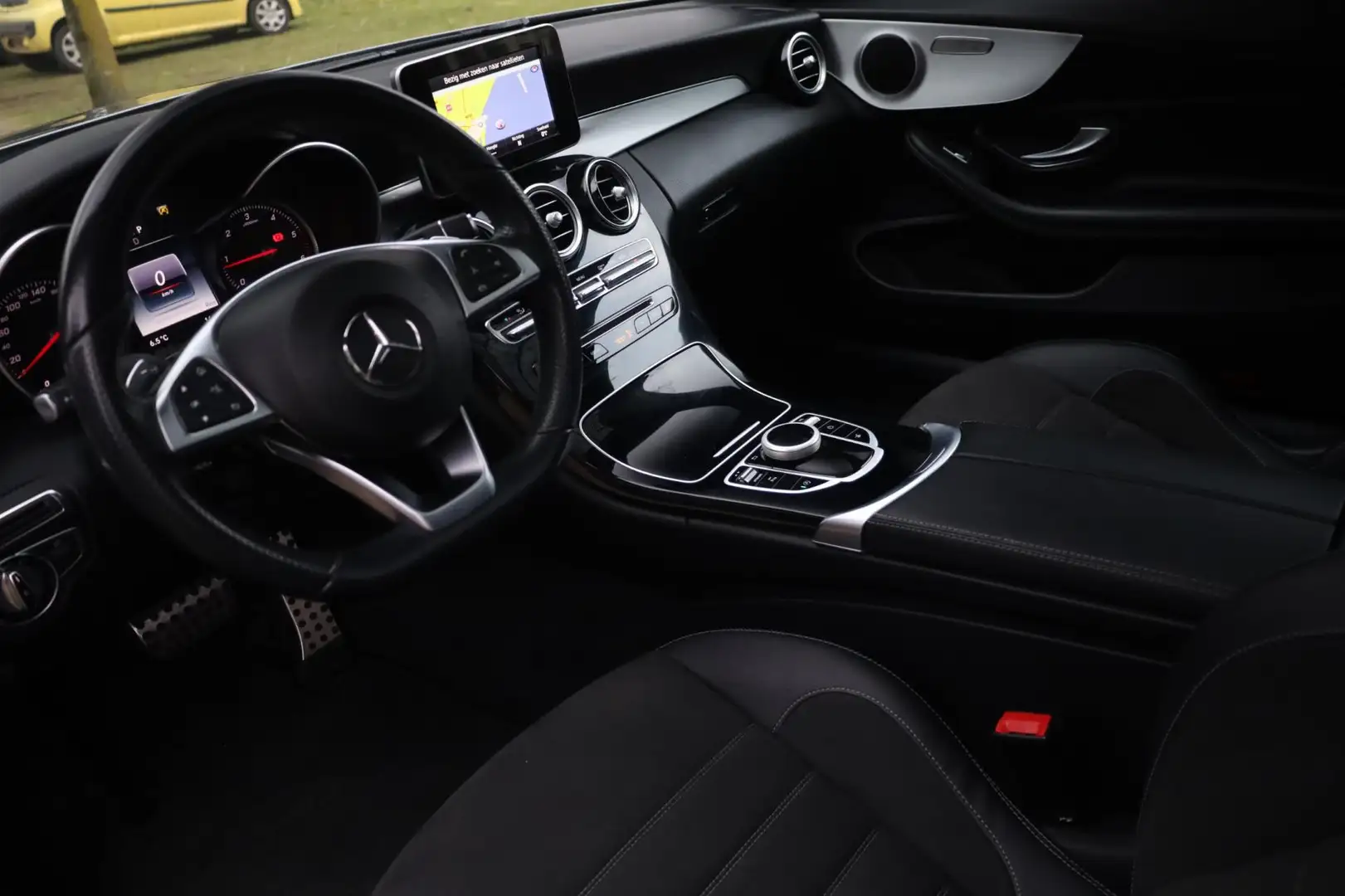 Mercedes-Benz C 220 Coupé d Prestige Aut. | AMG-Pakket | Panorama | Sl Grijs - 2