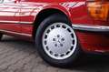 Mercedes-Benz 560 SL Rouge - thumbnail 18