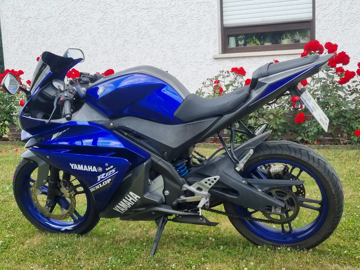 Yamaha YZF-R125 RE06 Niebieski - 1