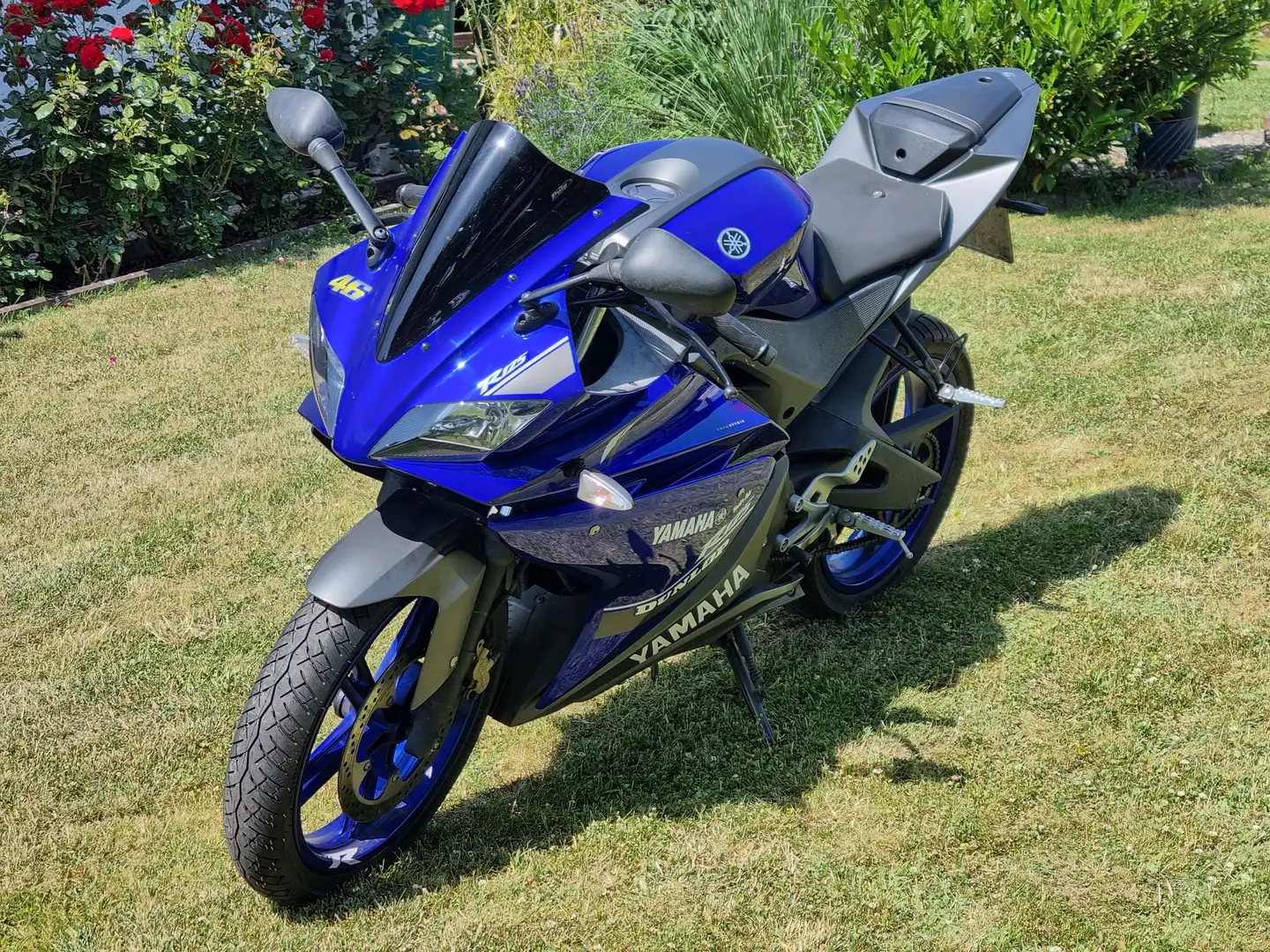Yamaha YZF-R125 RE06 Niebieski - 2