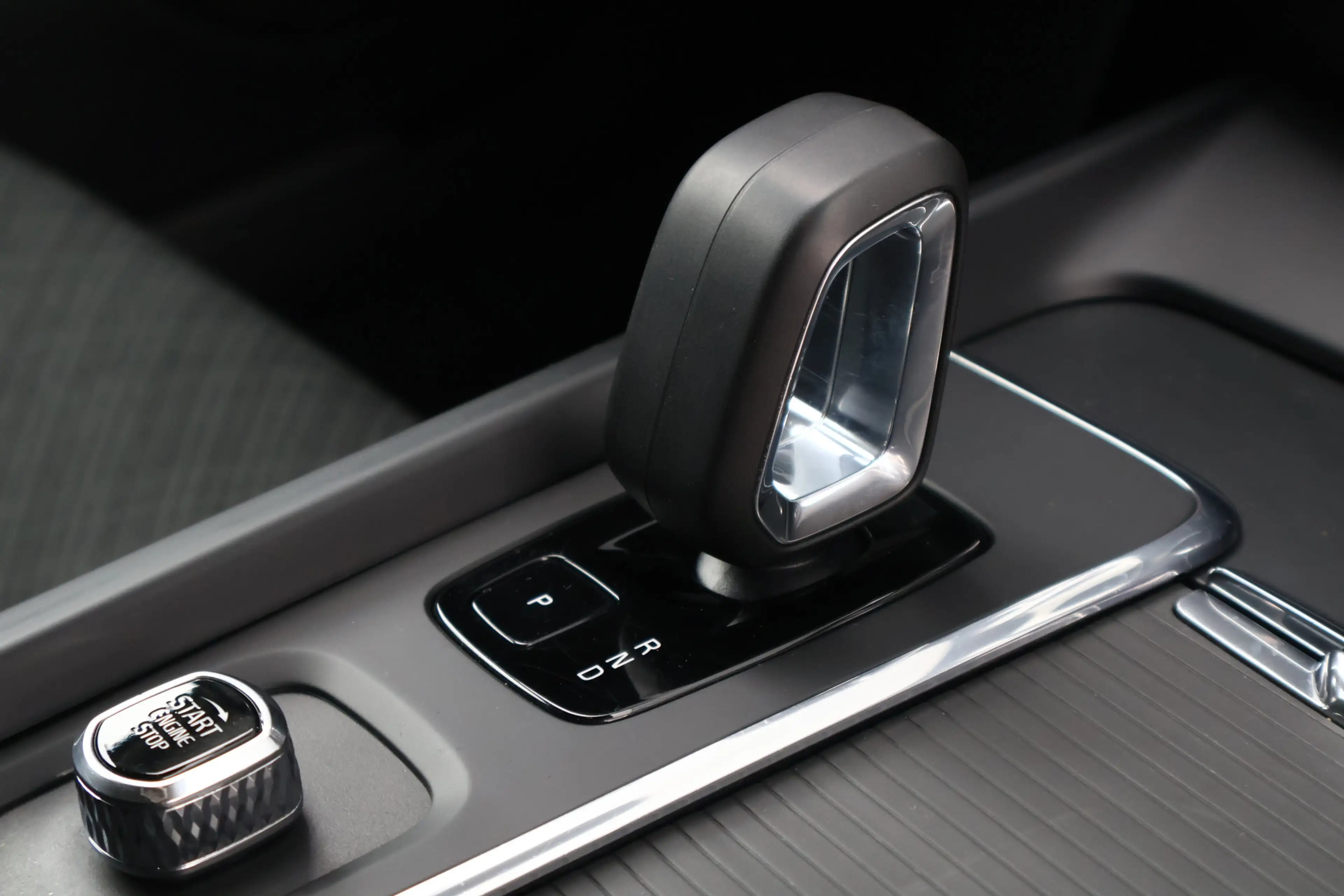 Volvo V60 2.0 B3 | Wegklapbare trekhaak | Stoelverwarming | — photo 26