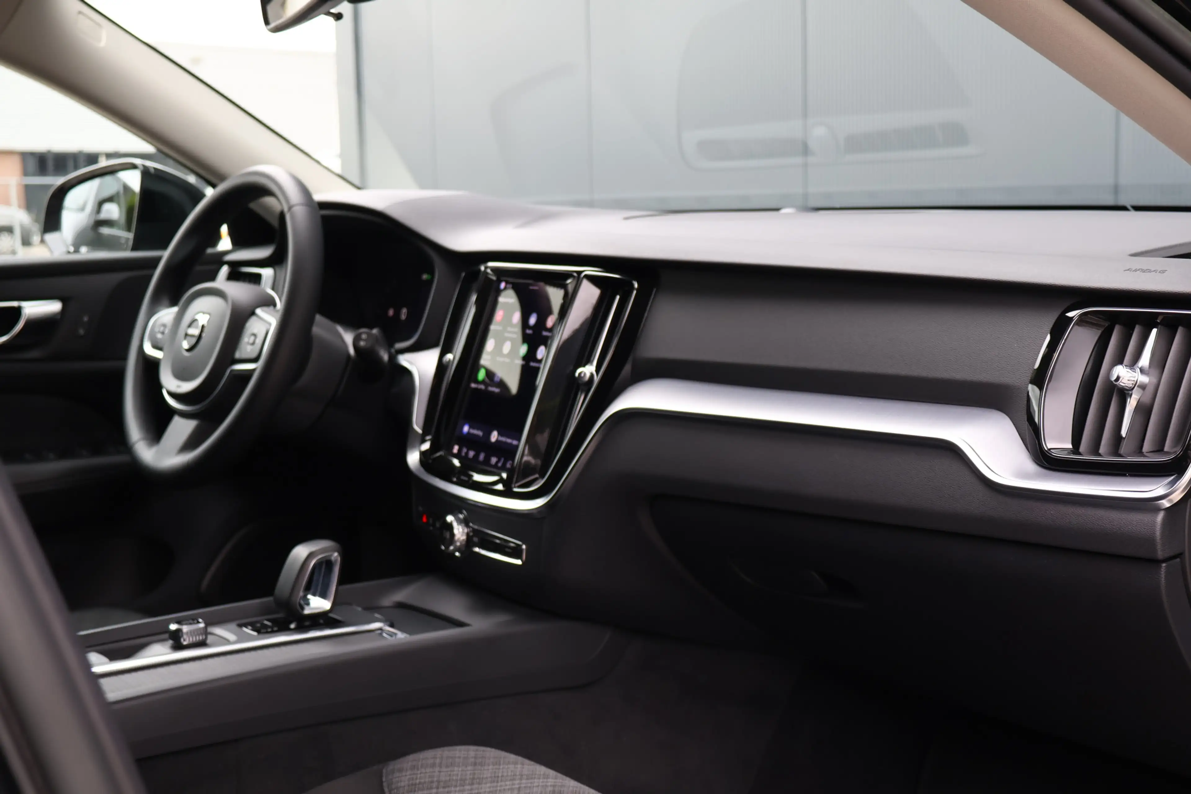 Volvo V60 2.0 B3 | Wegklapbare trekhaak | Stoelverwarming | — photo 15