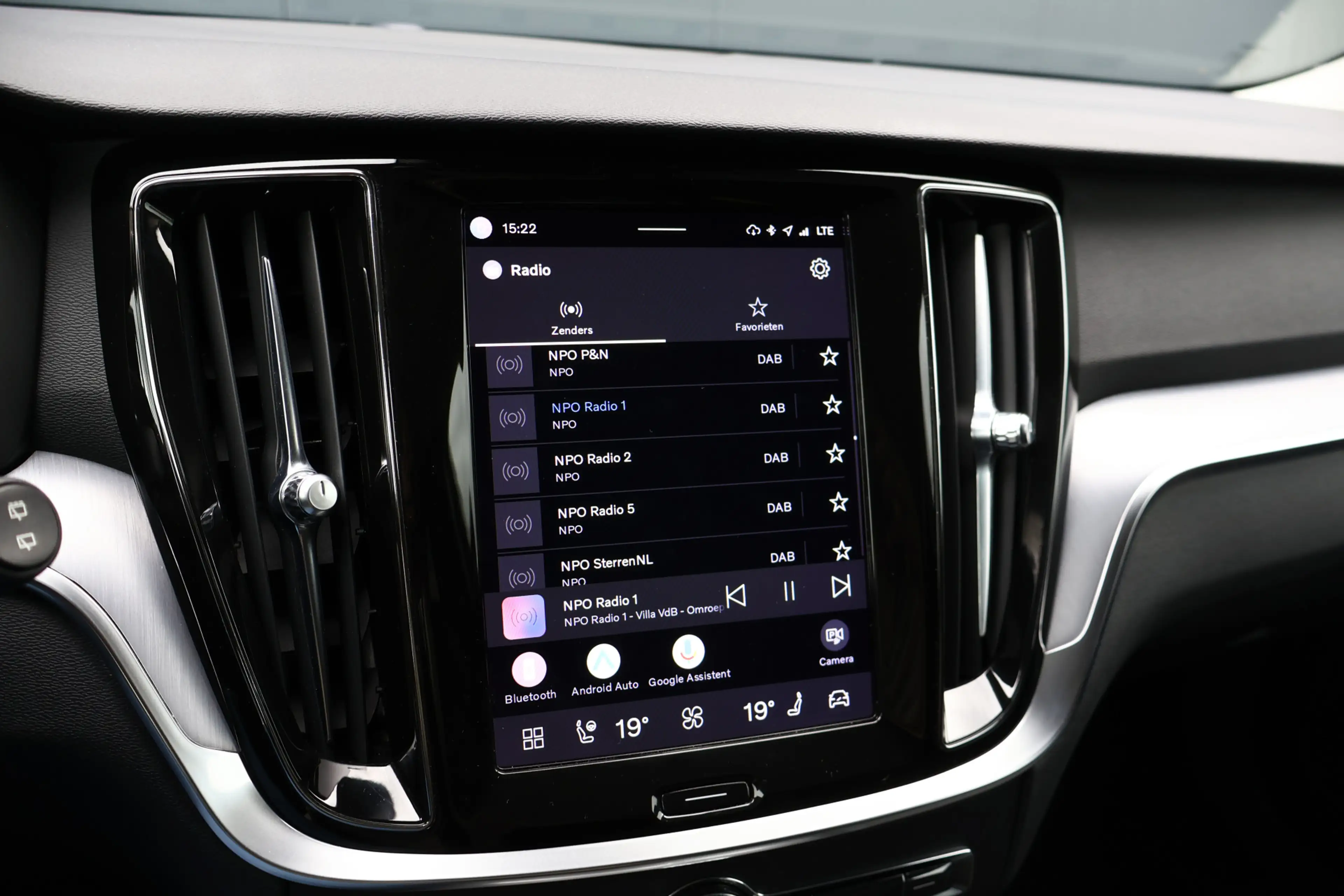 Volvo V60 2.0 B3 | Wegklapbare trekhaak | Stoelverwarming | — photo 22