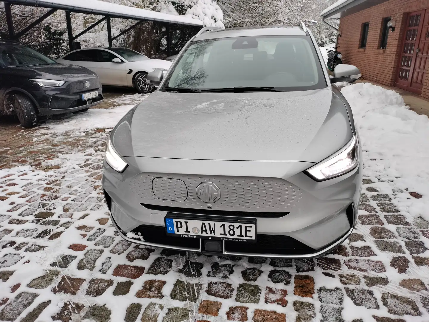MG ZS ZS EV Maximal Luxury Silber - 2