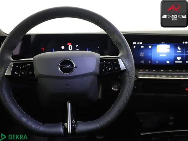 Opel Astra view 15