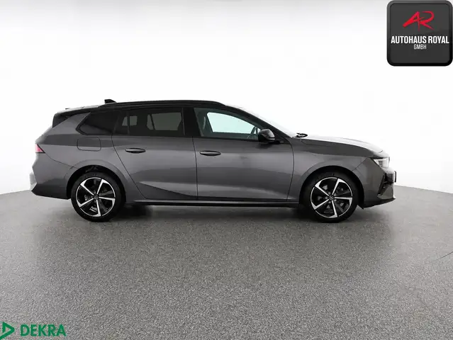 Opel Astra view 6
