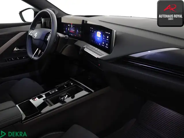 Opel Astra view 10