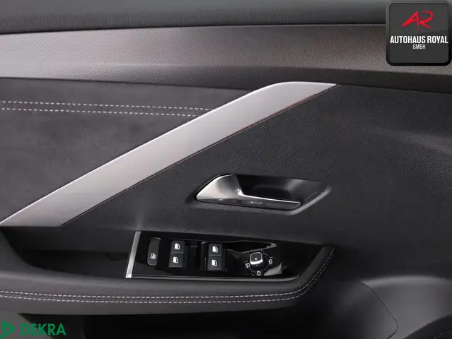 Opel Astra view 14