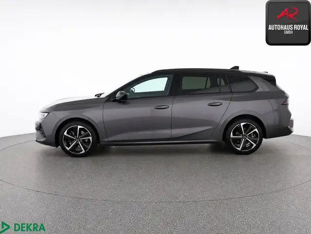 Opel Astra view 2