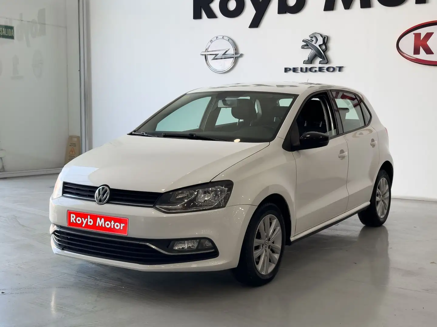 Volkswagen Polo 1.4 TDI BMT Advance DSG 66kW Plateado - 1
