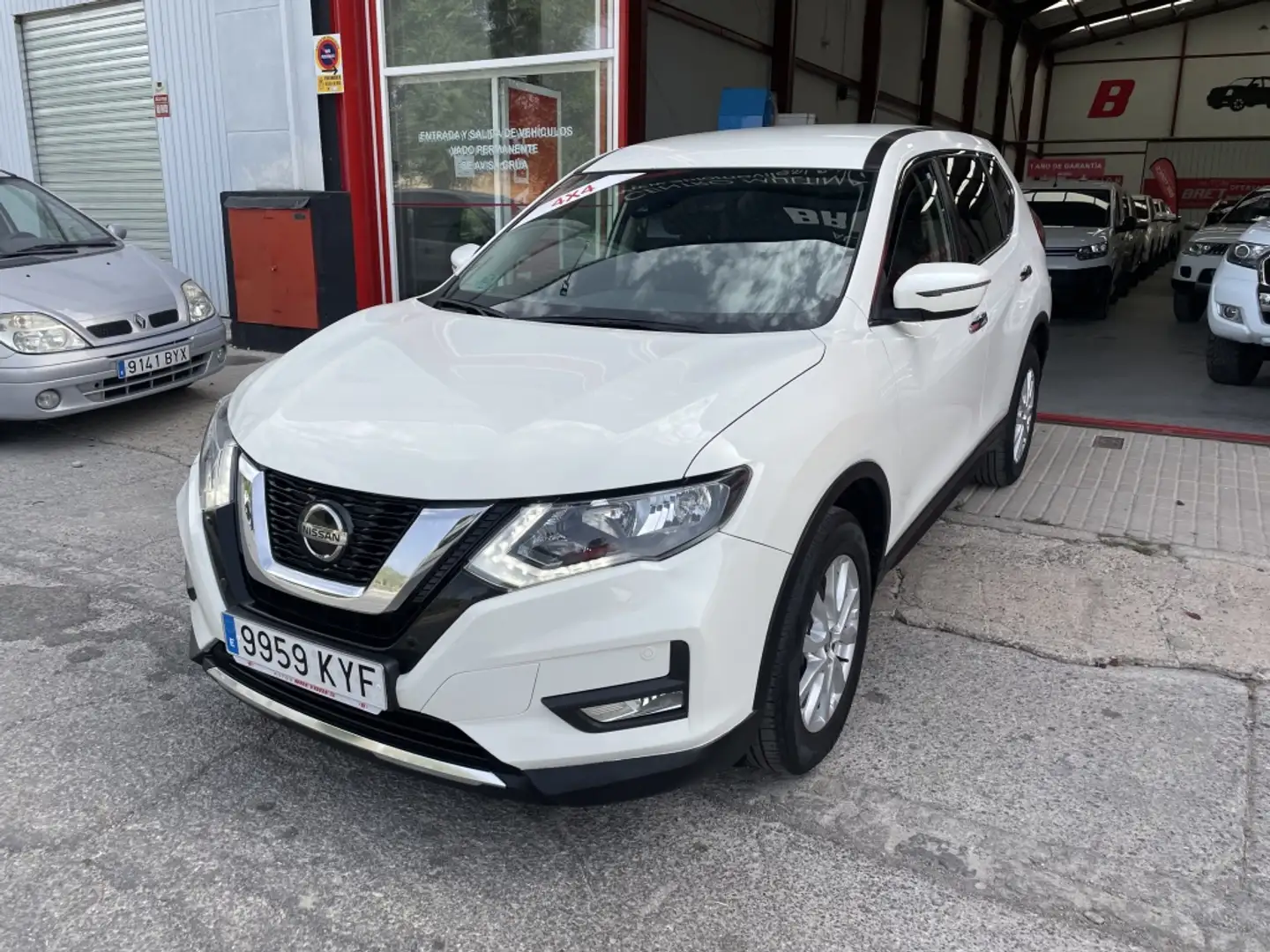 Nissan X-Trail 1.7 dCi Acenta 4x4-i Weiß - 2