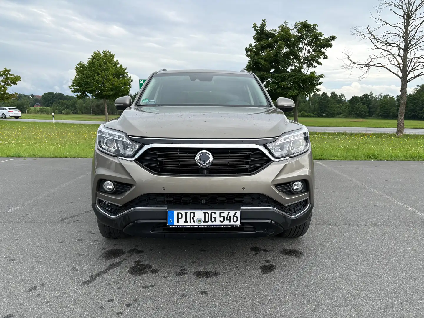 SsangYong Rexton Rexton 2.2 e-XDi 220 4WD Aut. Sapphire - 2
